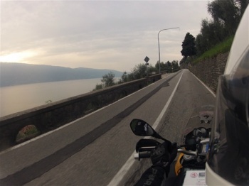 bmw-motorcycle-with-view-to-lago-de-garda