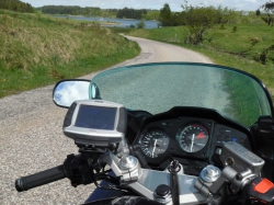 lake-and-hills-ride-motorcycle-with-garmin-gps-zumo-550