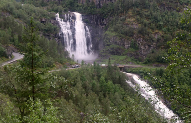 Tour toiletter og vandfald image