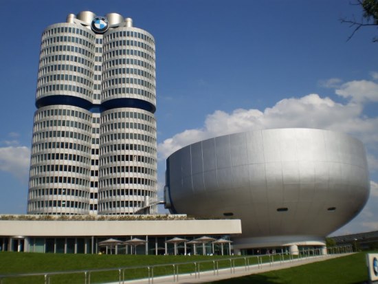 Tour Das BMW Museum in München image