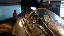Loris in a Saab Vigen
