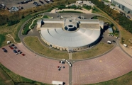 Building and car parking arena