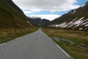 E13 Myrkdalsvegen bei Kvassdal