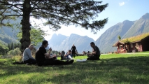 Fra trolstien til Viking camping
