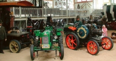 Nutzfahrzeuge, Maschinen